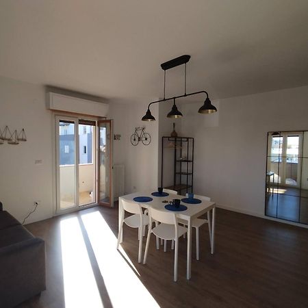 Casa Felix Appartement Giulianova Buitenkant foto