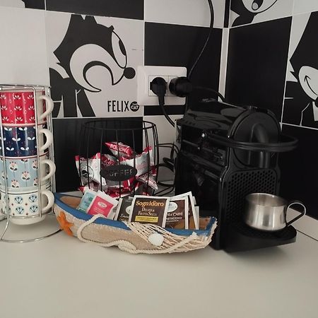 Casa Felix Appartement Giulianova Buitenkant foto