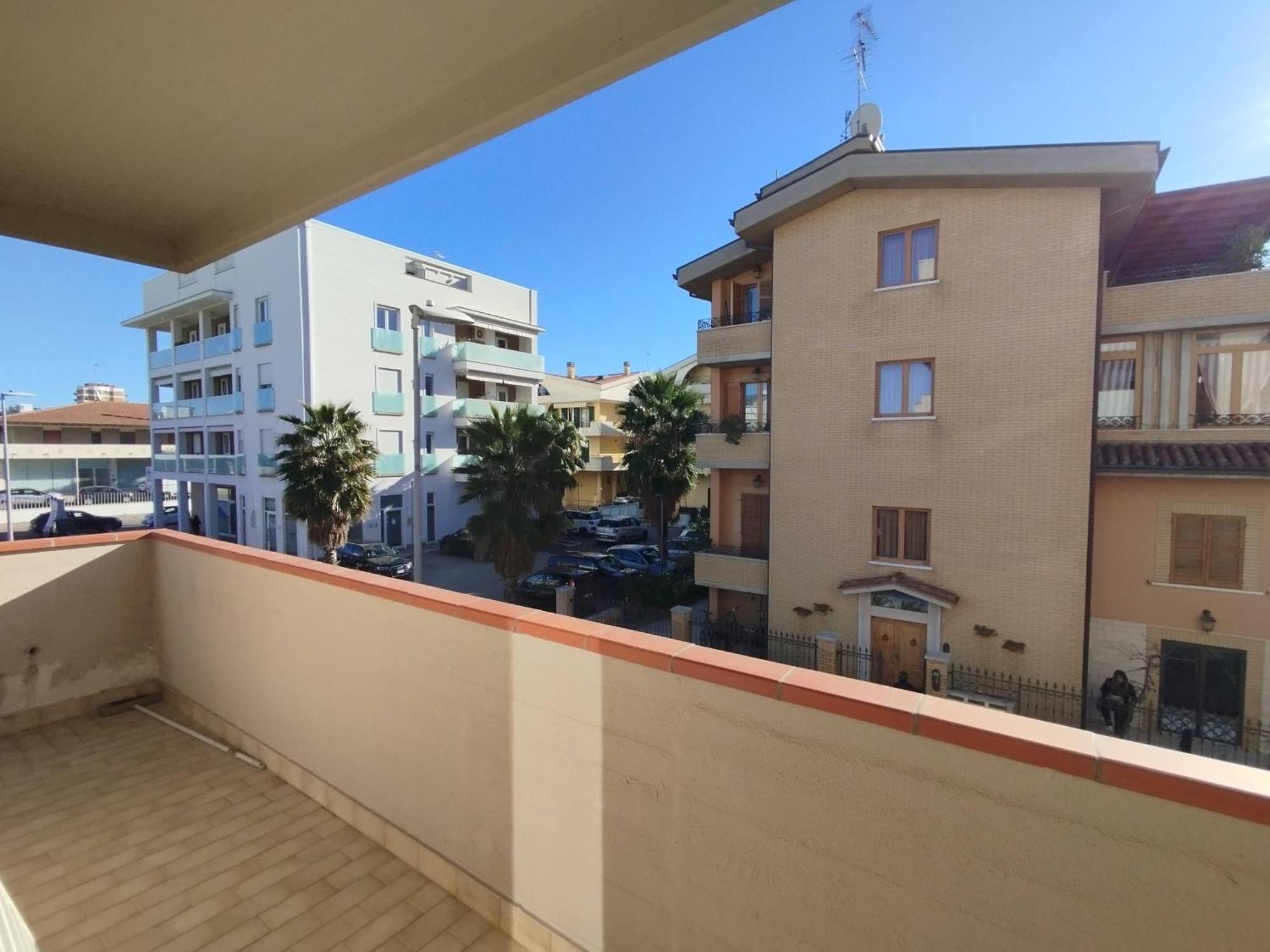 Casa Felix Appartement Giulianova Buitenkant foto